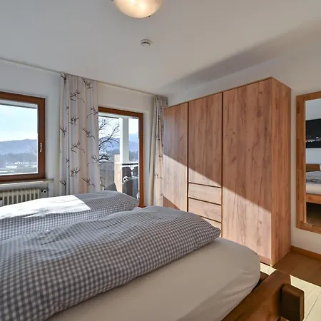 Reiss Apartment *