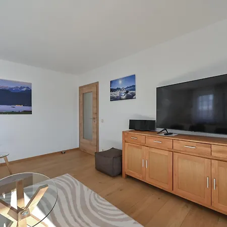 Reiss Apartment